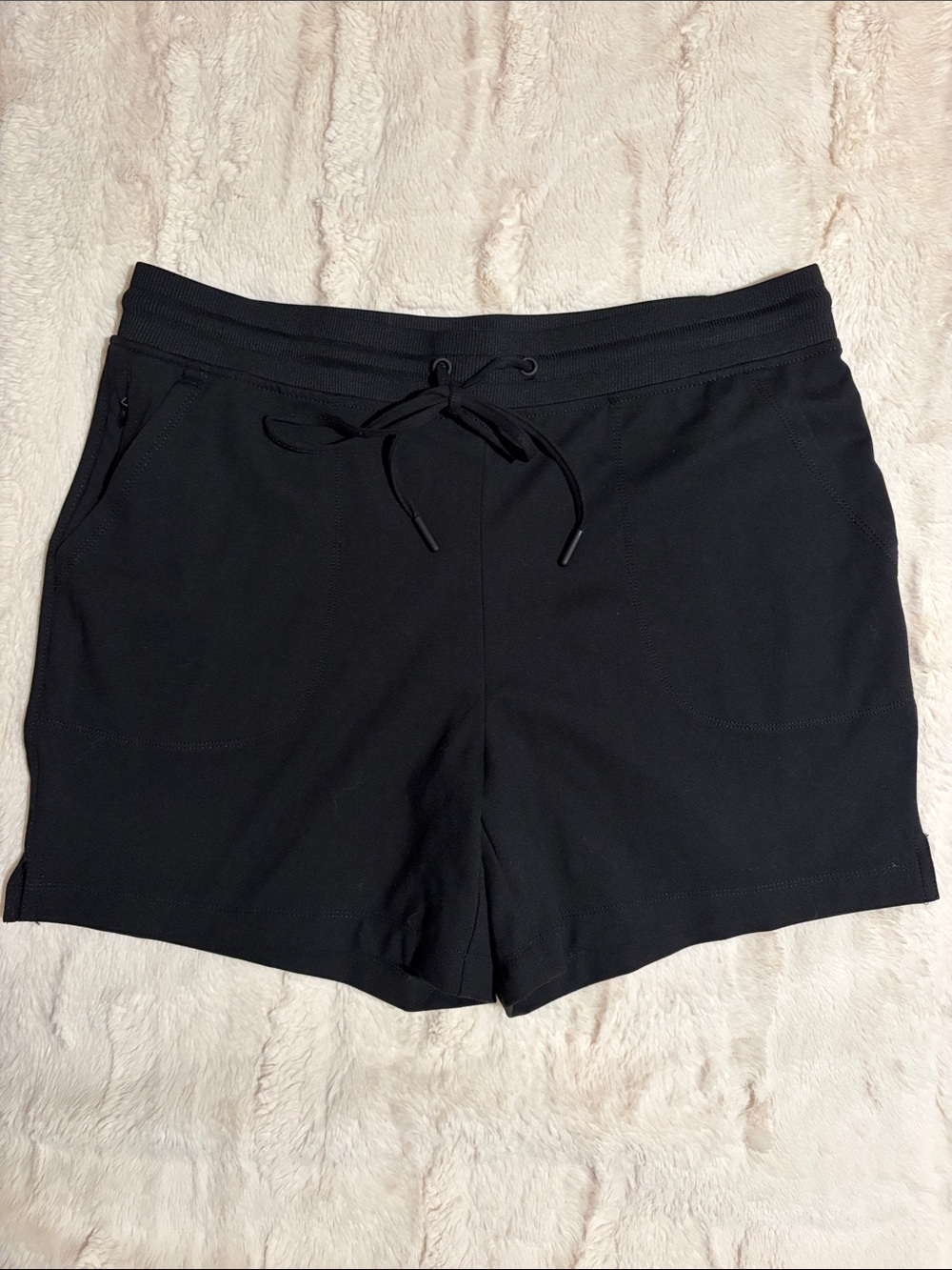 NWOT Sz L Rachel Zoe Black Drawstring Athletic/ Casual/ lounge Shorts
